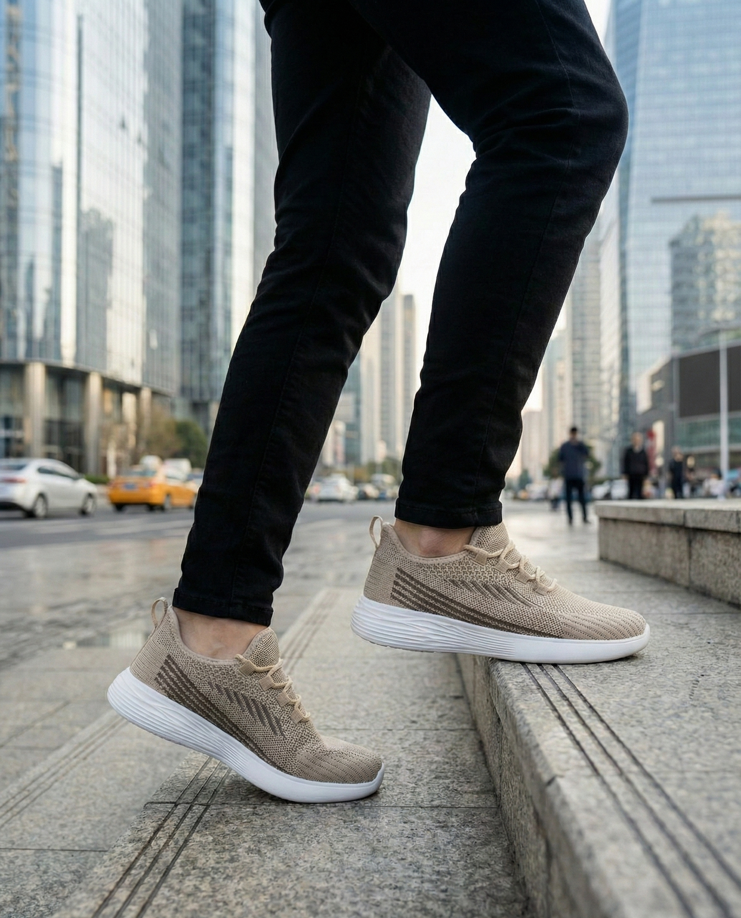 HAFİF ORTOPEDİK TABANLI TRİKO SNEAKER